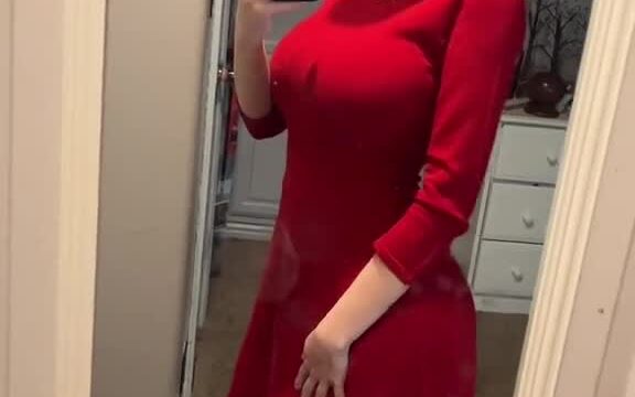 Mikahlynn Leaked Video – Blonde Girl Show Off Hot Body in Red Dress