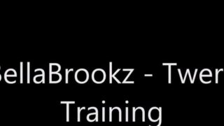Bella Brookz Nude Twerk Training Video